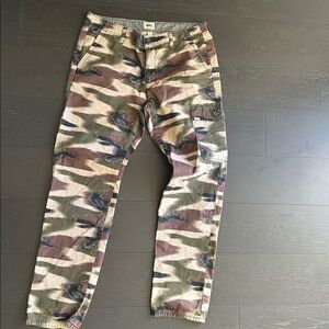 Vans Men's Green Camouflage Bellwood Cargo Skater Pants